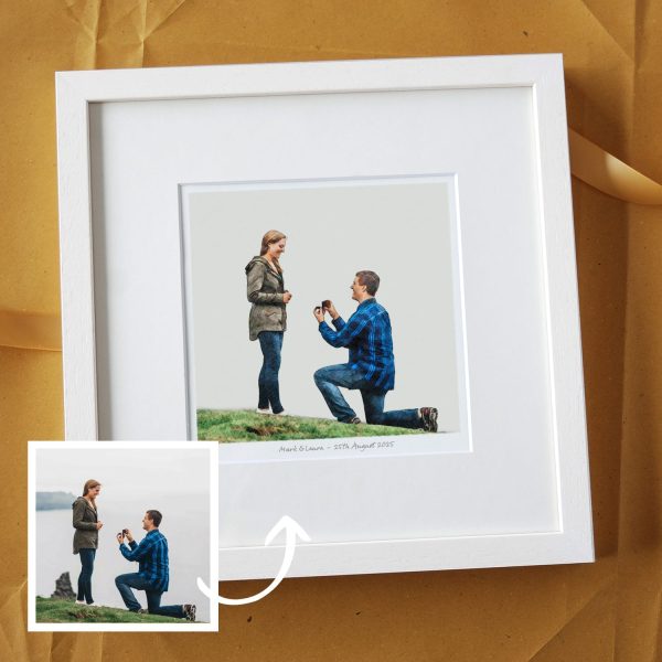 Engagement-Portrait-Gift-Colour-Clipped.jpg